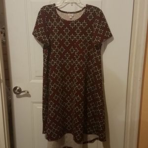 Lularoe small maroon Carly